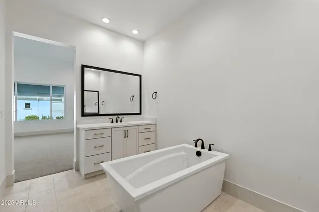 $995,000 | 3332 South Quinn Avenue, Gilbert, AZ 85297