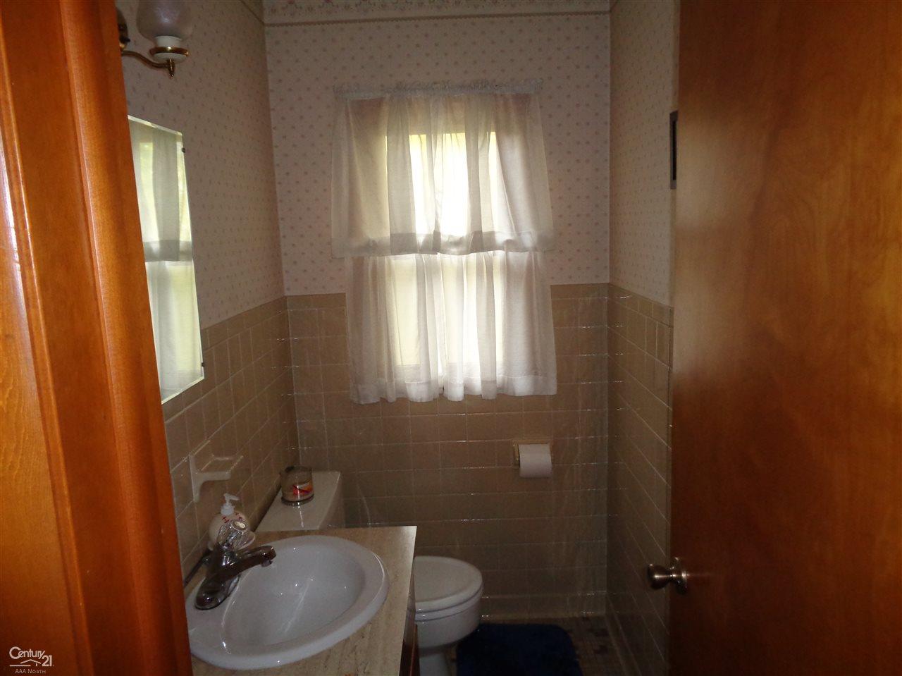 22779 Rausch Avenue Eastpointe, MI 48021 - Photo 15 of 23