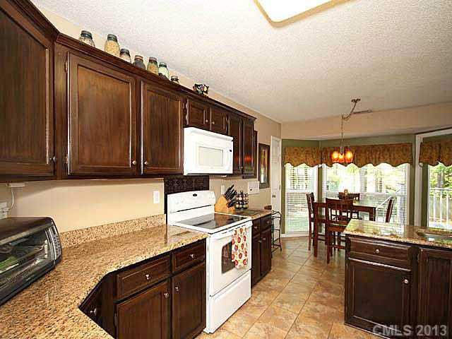 12518 Newstead Road, Unit 8 Huntersville, NC 28078 - Photo 5 of 16
