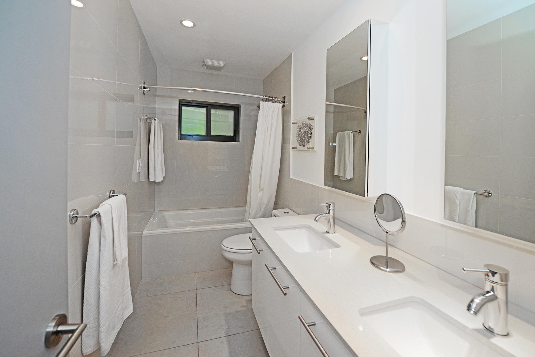 2360 Northwest 26th Street Boca Raton, FL 33431 - Photo 27 of 57 Guest Bathroom