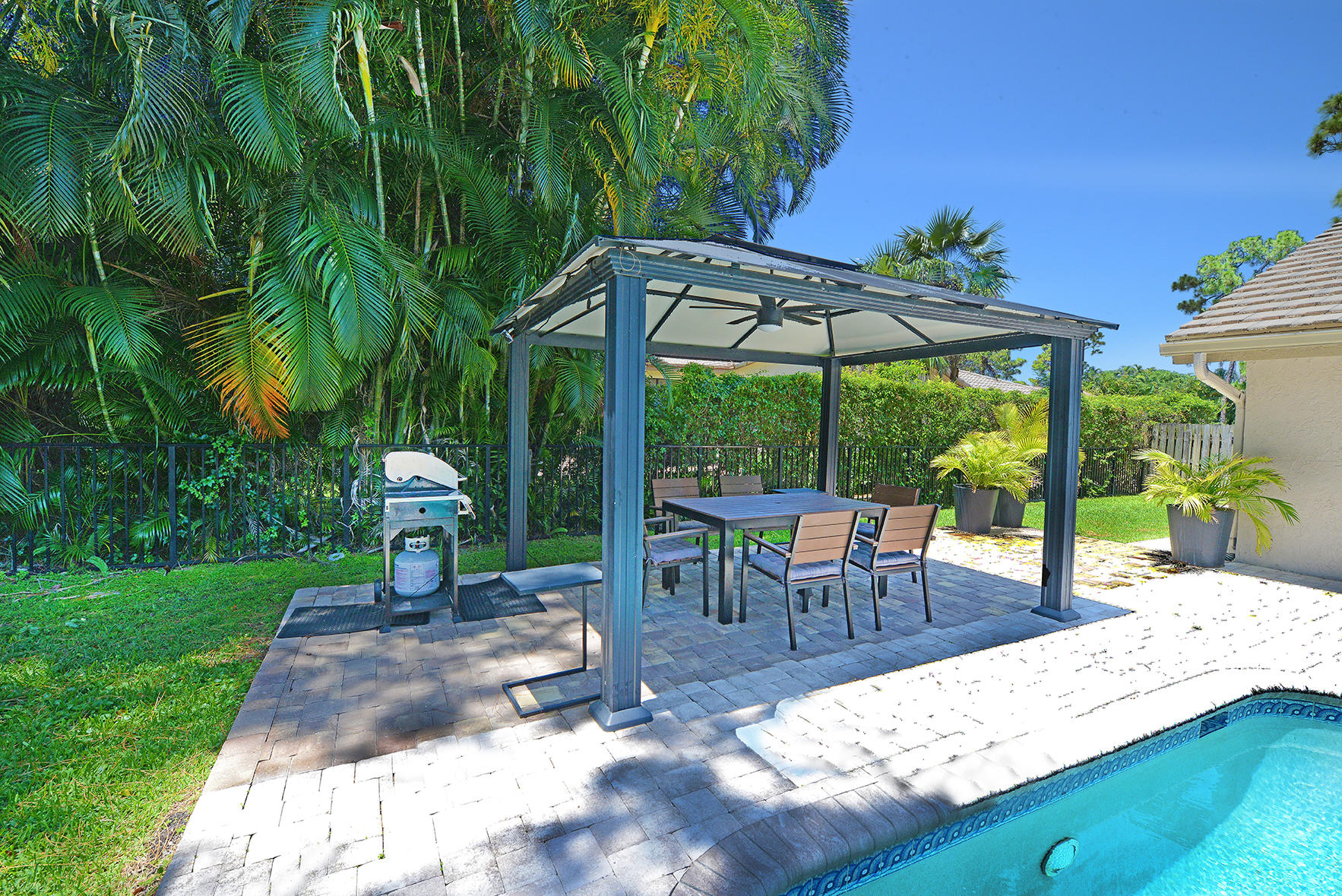 2360 Northwest 26th Street Boca Raton, FL 33431 - Photo 36 of 57 Outdoor Dining