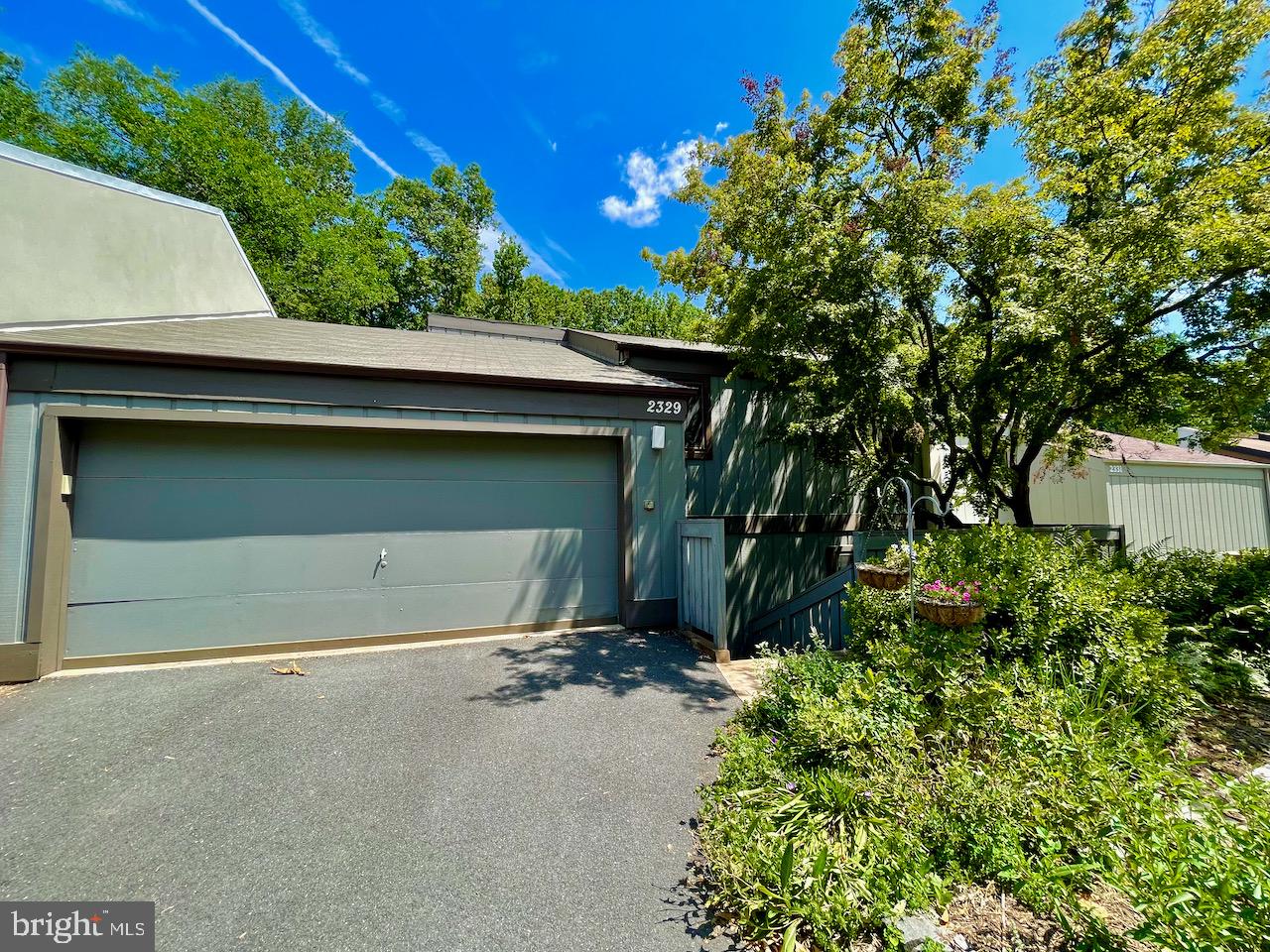 2329 Glade Bank Way Reston, VA 20191 - Photo 1 of 38