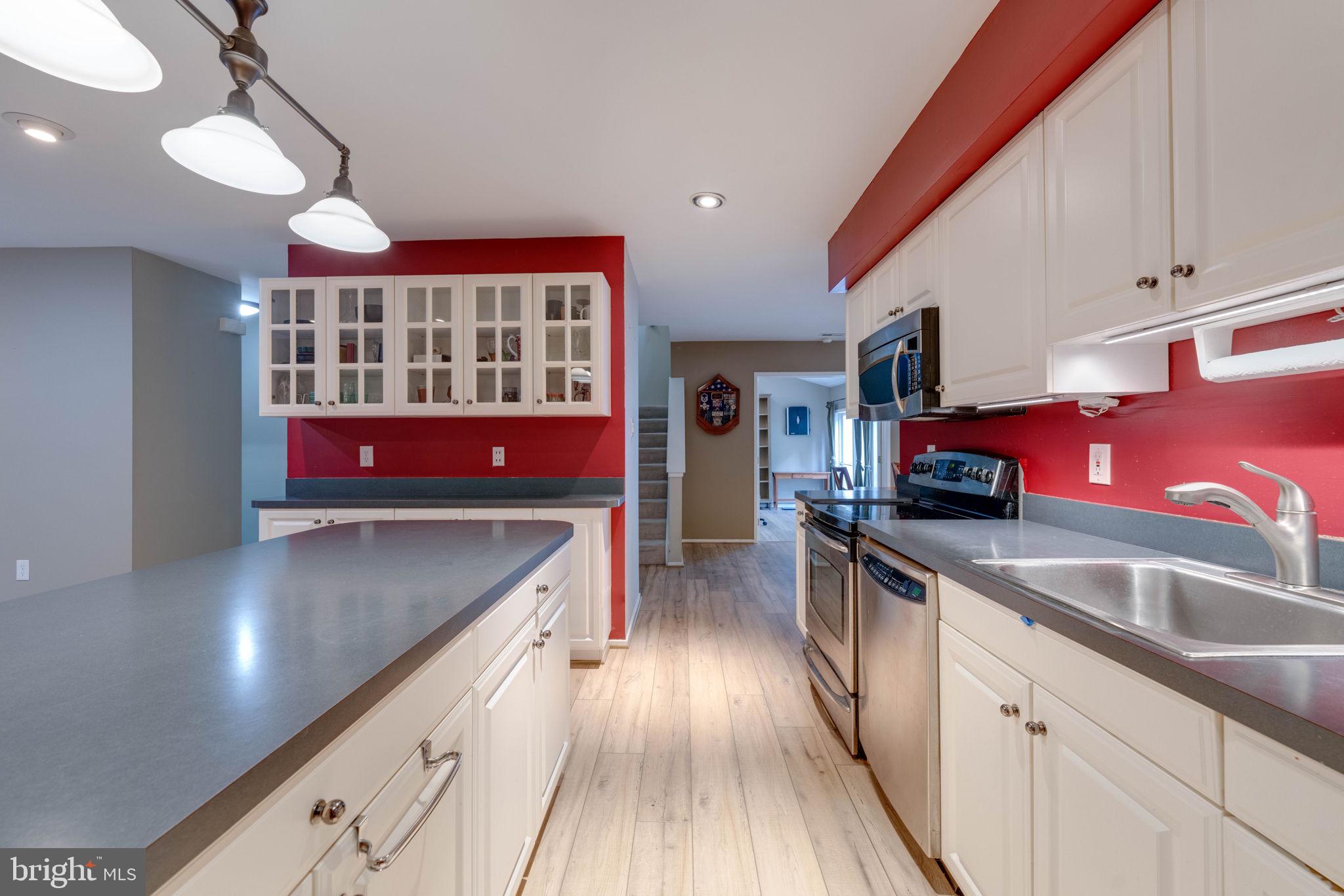 2329 Glade Bank Way Reston, VA 20191 - Photo 11 of 38