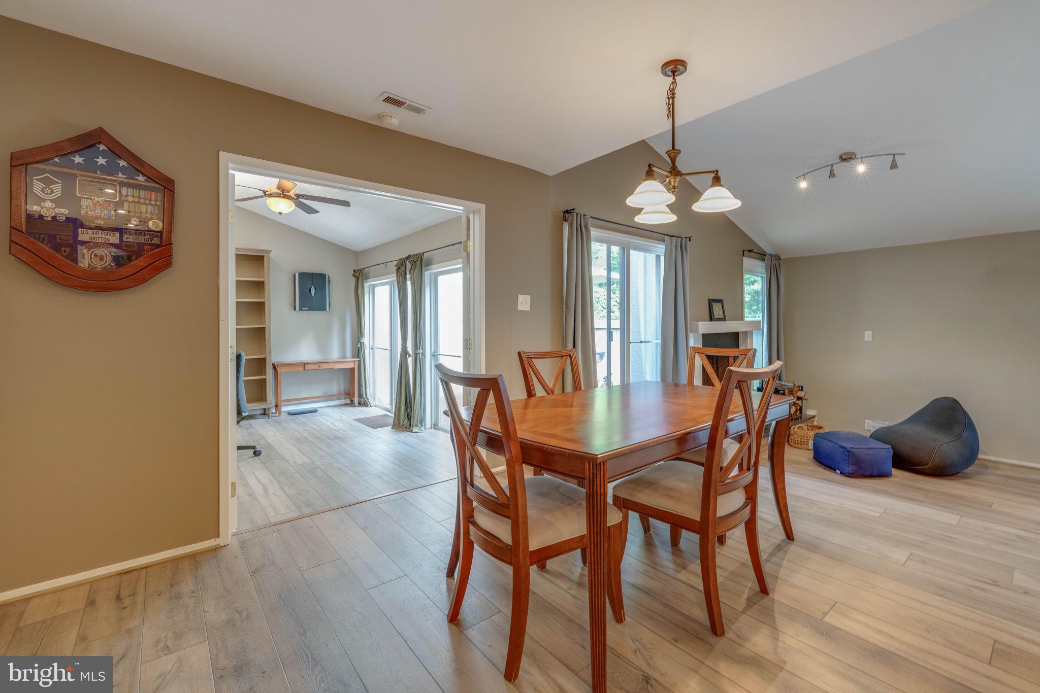2329 Glade Bank Way Reston, VA 20191 - Photo 12 of 38