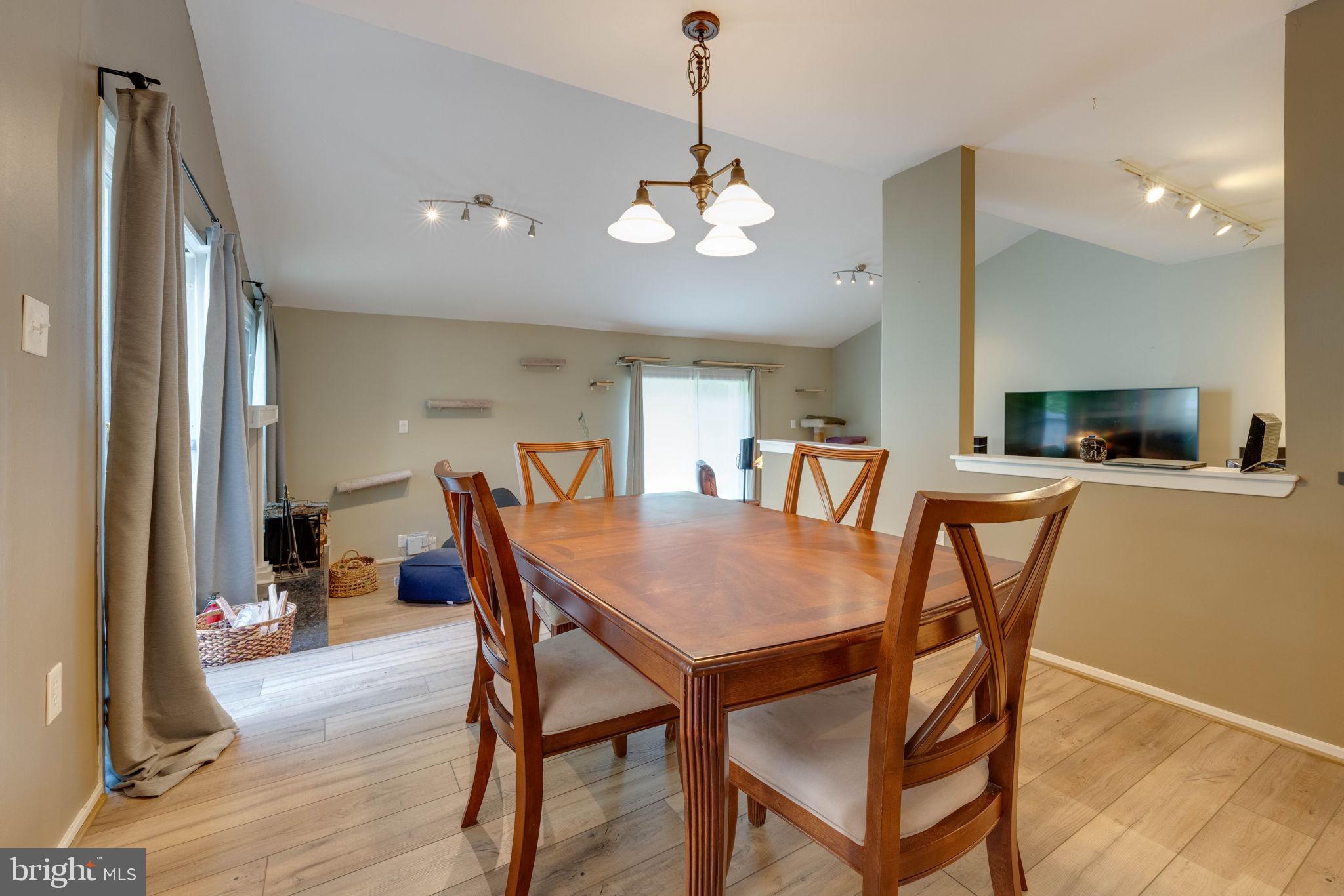 2329 Glade Bank Way Reston, VA 20191 - Photo 13 of 38