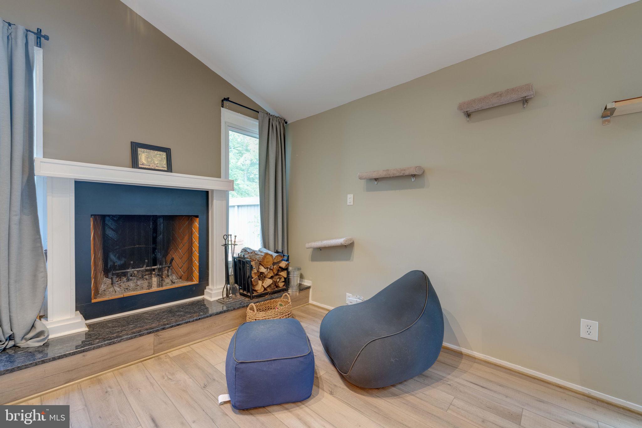 2329 Glade Bank Way Reston, VA 20191 - Photo 17 of 38