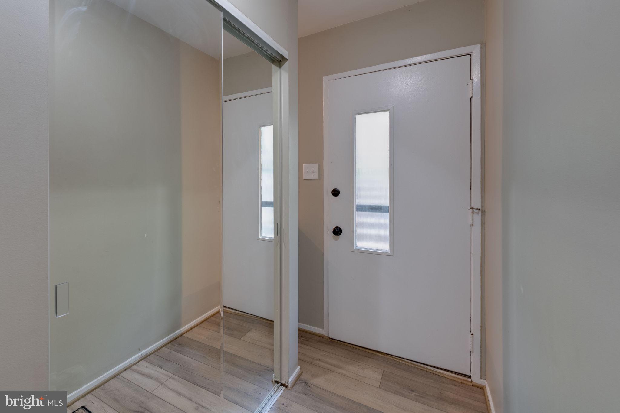 2329 Glade Bank Way Reston, VA 20191 - Photo 3 of 38