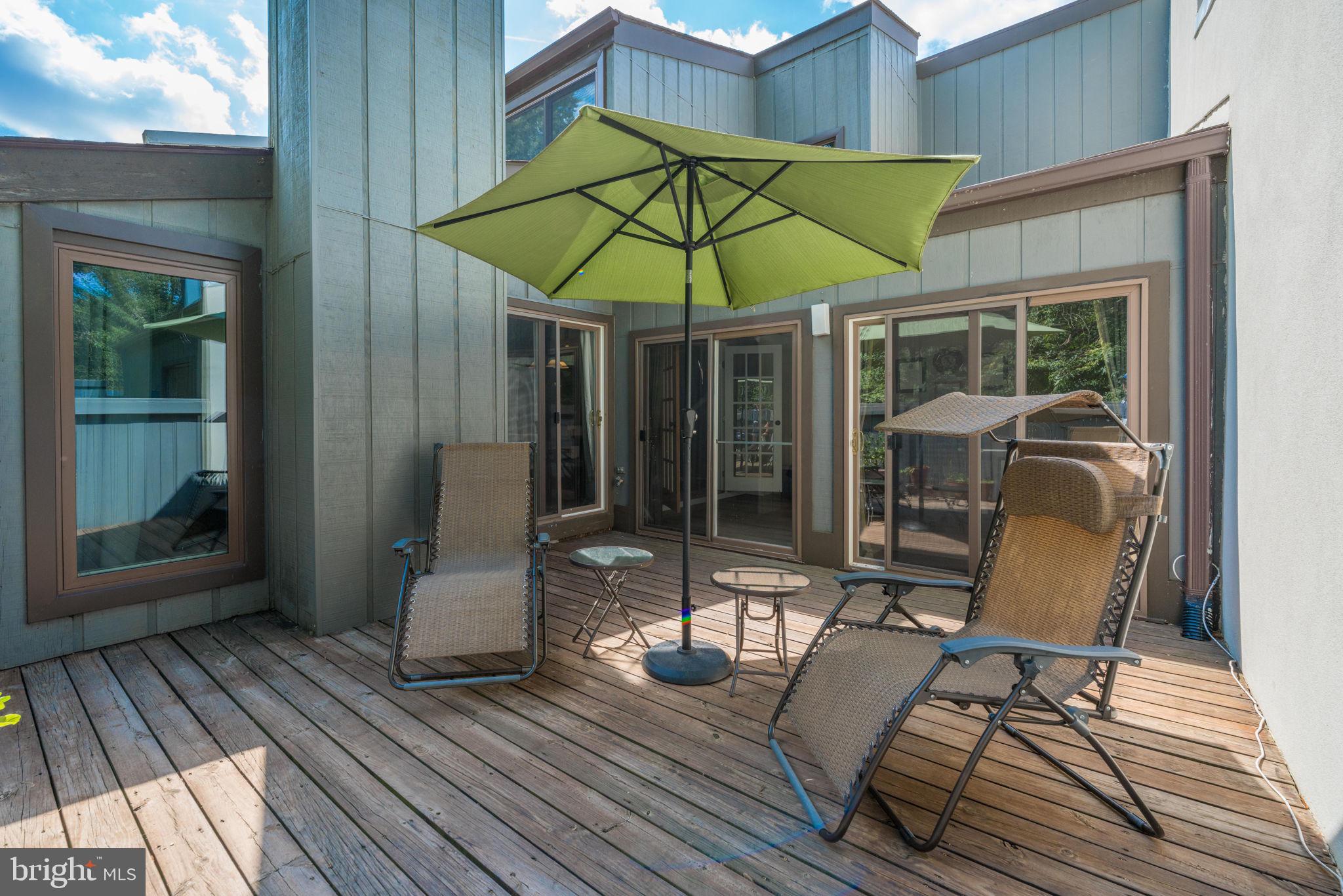 2329 Glade Bank Way Reston, VA 20191 - Photo 32 of 38