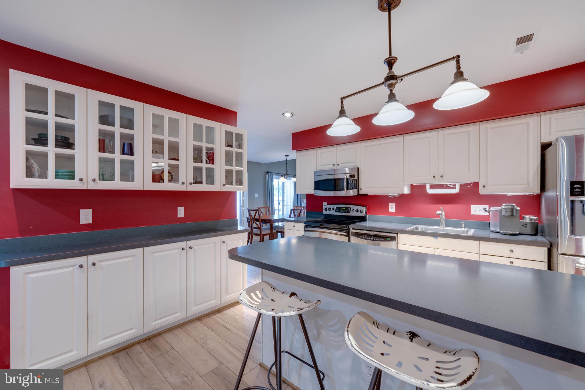 2329 Glade Bank Way Reston, VA 20191 - Photo 8 of 38