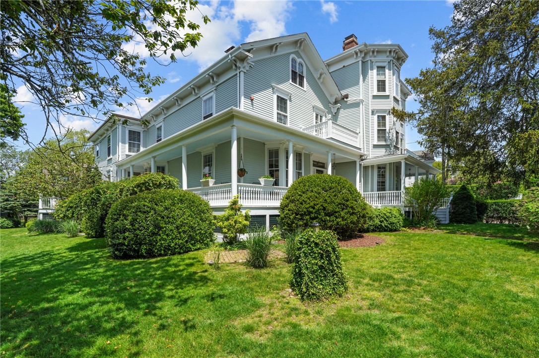 32 Catherine Street, Unit A Newport, RI 02840 - Photo 2 of 50