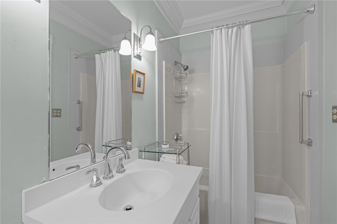32 Catherine Street, Unit A Newport, RI 02840 - Photo 29 of 50