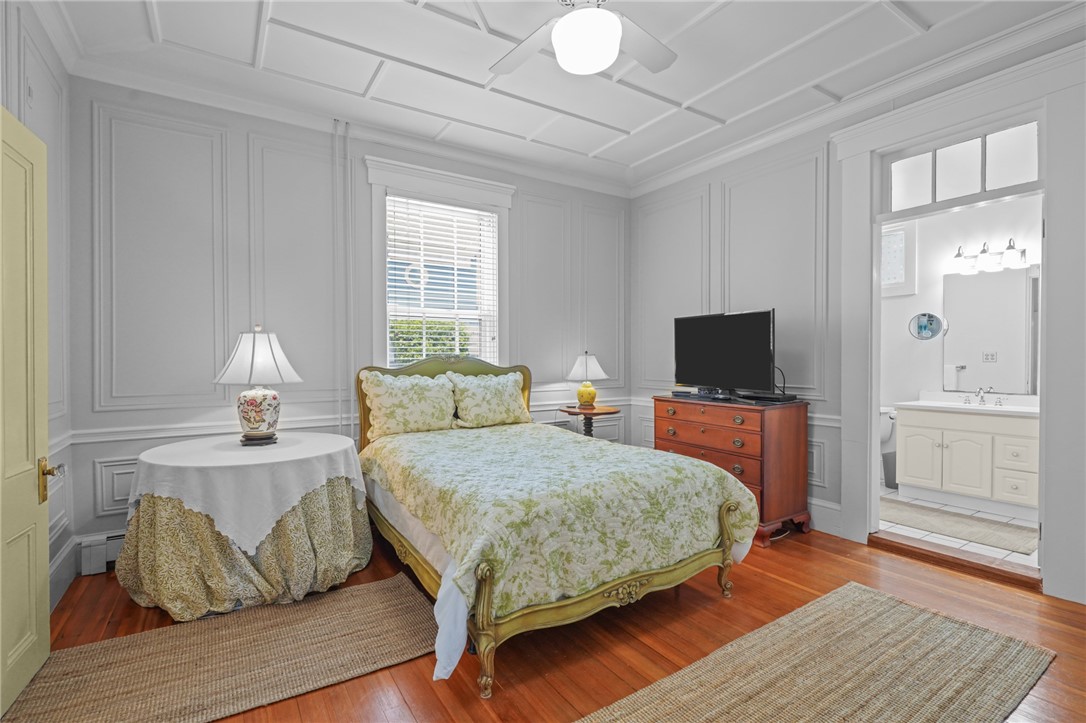 32 Catherine Street, Unit A Newport, RI 02840 - Photo 31 of 50