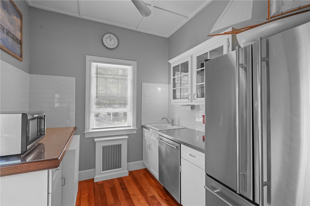 32 Catherine Street, Unit A Newport, RI 02840 - Photo 39 of 50