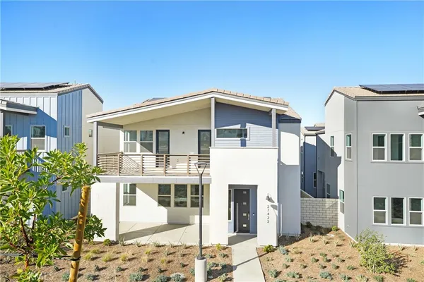 $1,019,990 | 27422 Creekwood Lane, Newhall, CA 91381