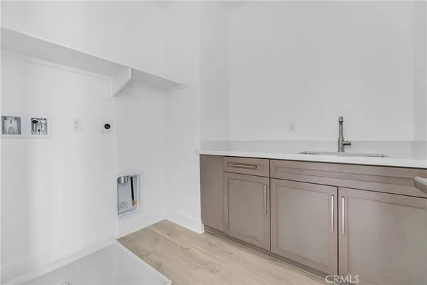 $1,019,990 | 27422 Creekwood Lane, Newhall, CA 91381