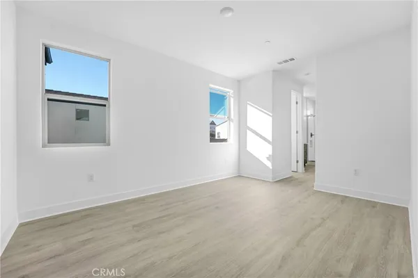 $1,019,990 | 27422 Creekwood Lane, Newhall, CA 91381