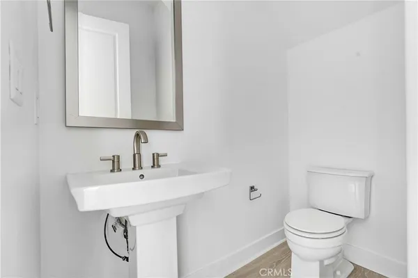 $1,019,990 | 27422 Creekwood Lane, Newhall, CA 91381