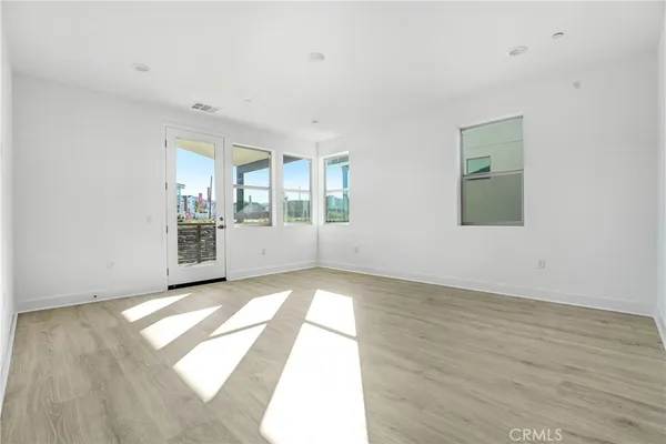 $1,019,990 | 27422 Creekwood Lane, Newhall, CA 91381