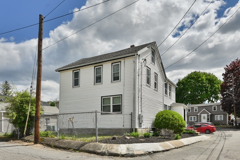 4 Wiley Place Wakefield, MA 01880 - Photo 33 of 42