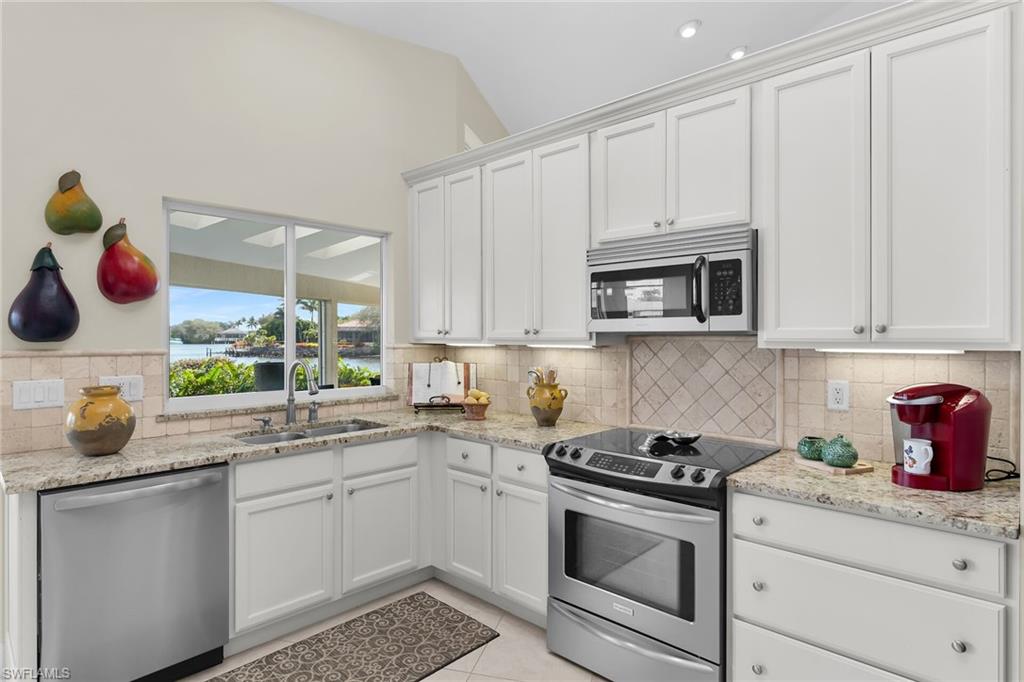 101 Morning Star Cay Naples, FL 34114 - Photo 12 of 50