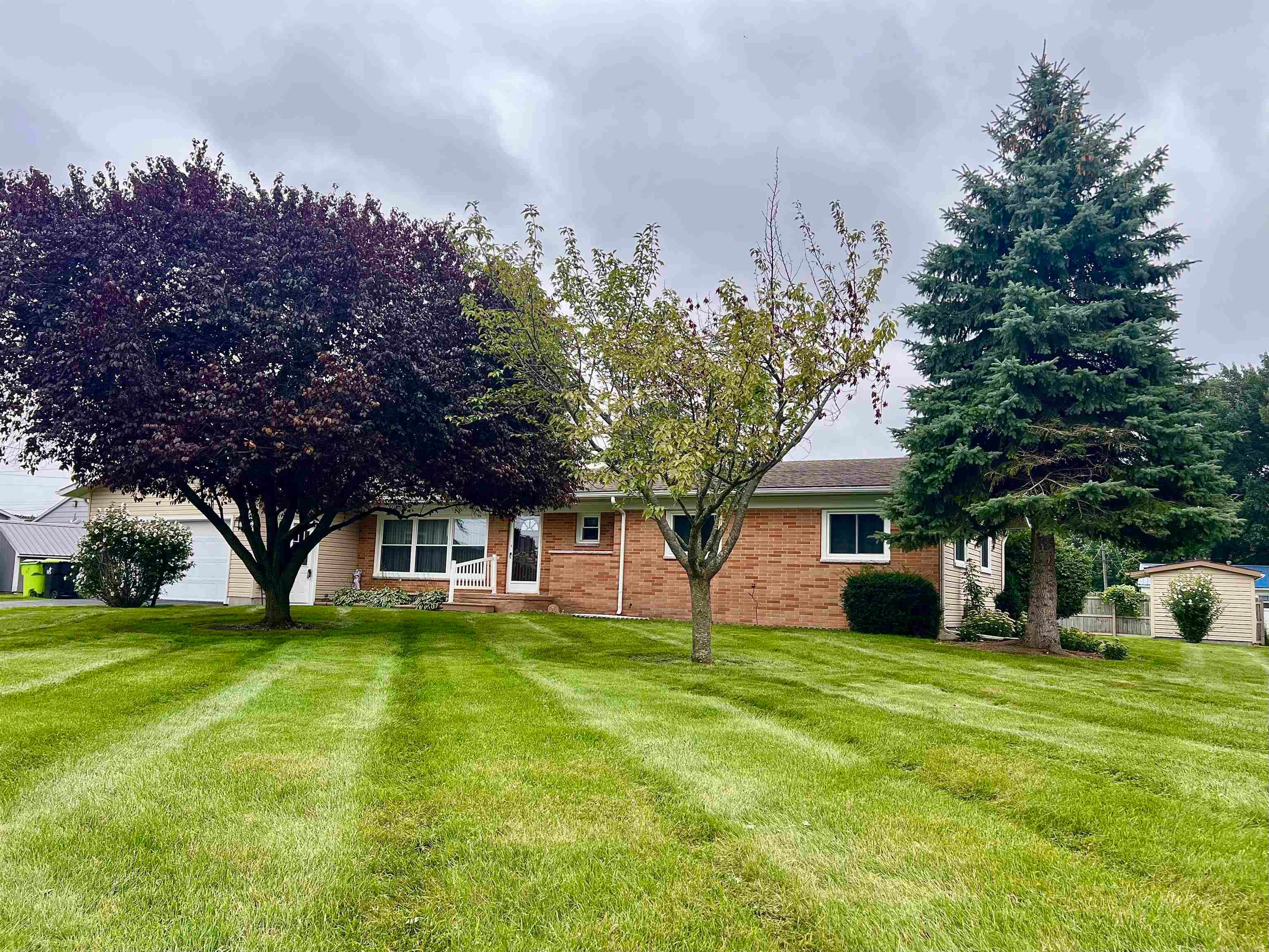 515 Edwin Street Linwood, MI 48634 - Photo 3 of 27 Gallery Image 3