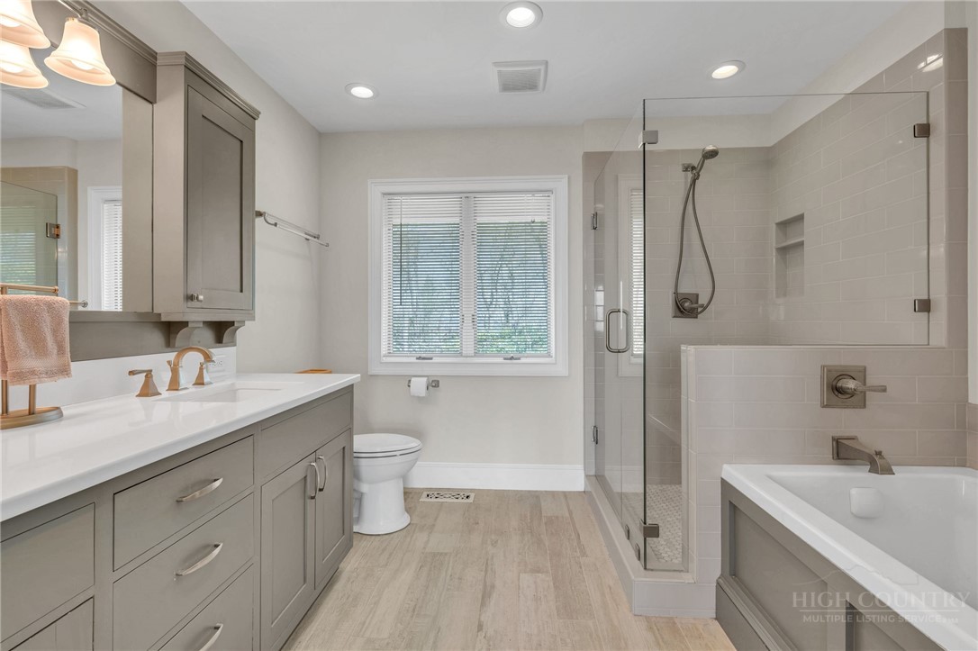 391 Oak Ridge Drive Boone, NC 28607 - Photo 25 of 47