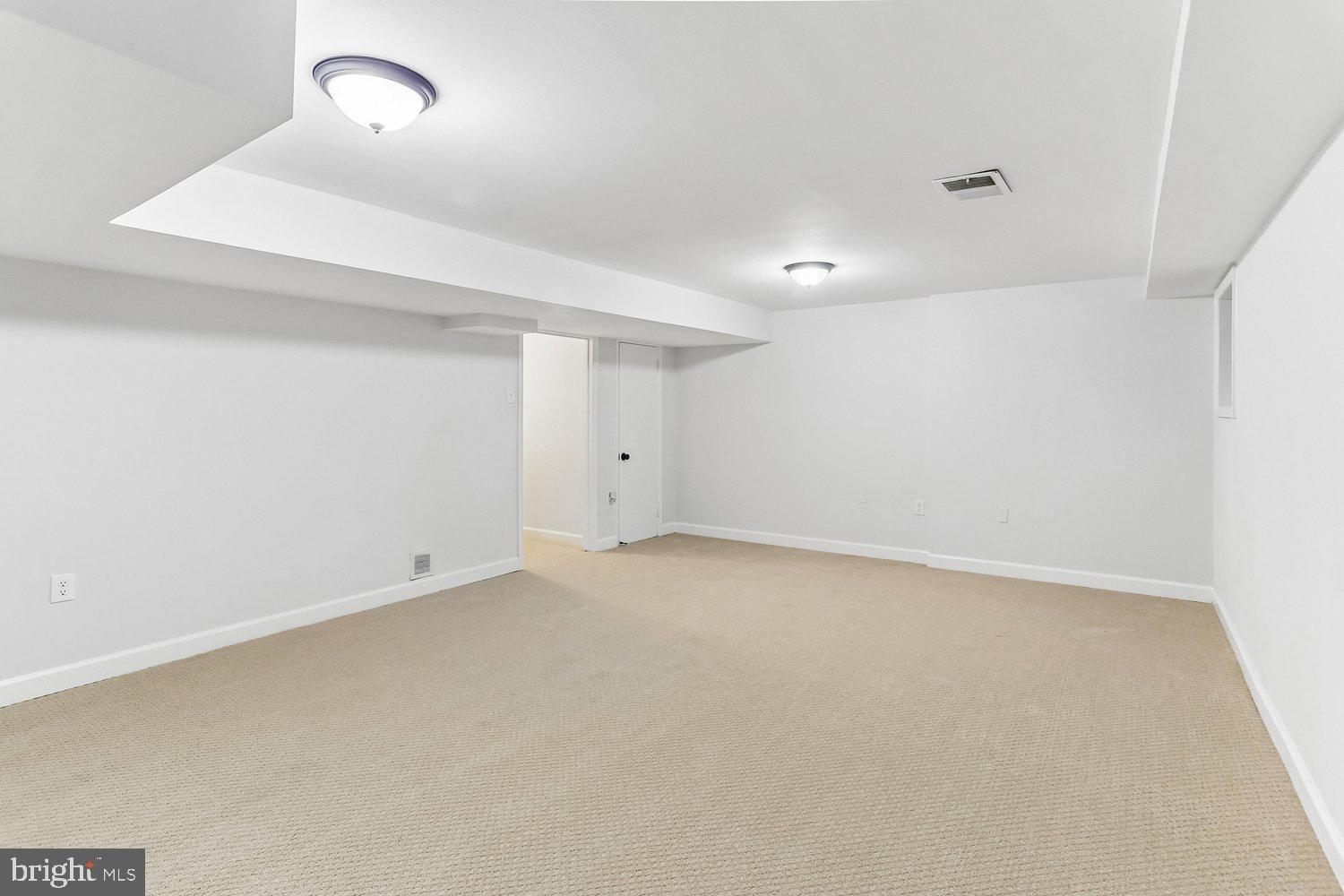 11191 Columbia Pike, Unit 41 Silver Spring, MD 20901 - Photo 45 of 52 Rec Room