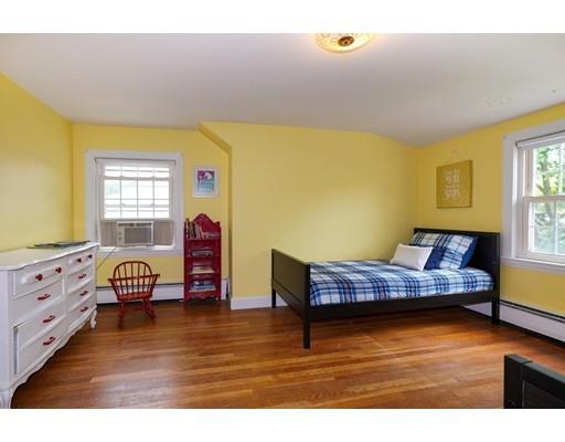 29 Stowecroft Road Arlington, MA 02474 - Photo 16 of 24