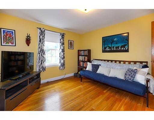 29 Stowecroft Road Arlington, MA 02474 - Photo 8 of 24