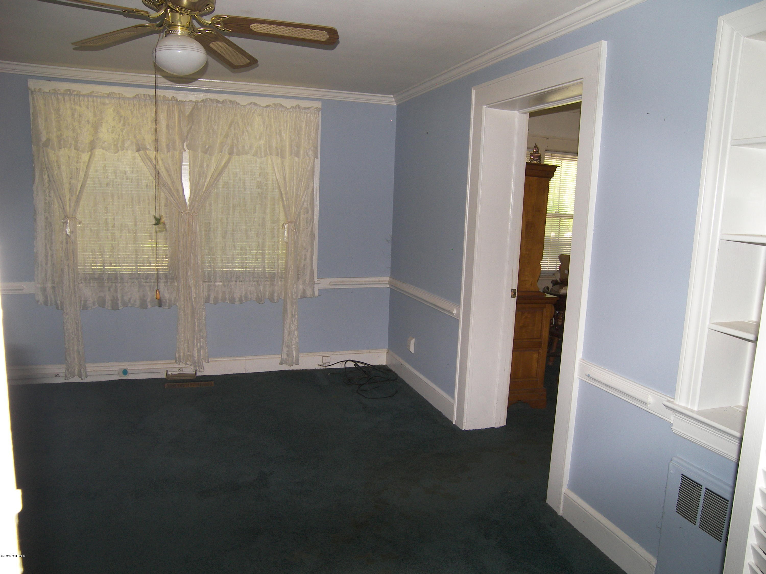 215 2nd Street Spring Hope, NC 27882 - Photo 8 of 12 100_7276