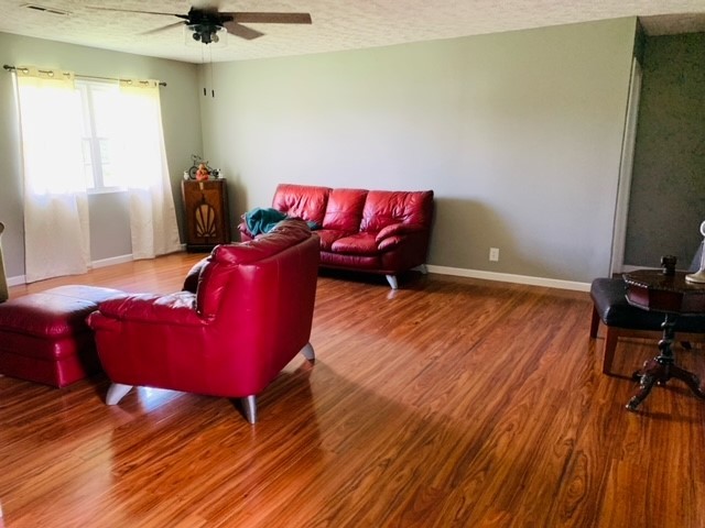 265 Whitaker Road Shelbyville, TN 37160 - Photo 5 of 33 Gallery Image 5