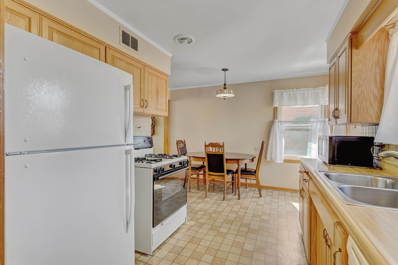 1038 Arthur Avenue Berkeley, IL 60163 - Photo 11 of 26