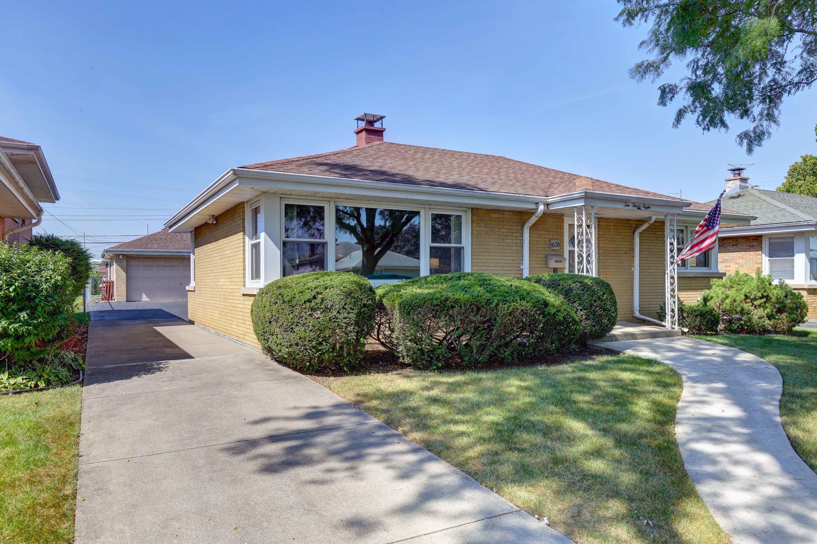 1038 Arthur Avenue Berkeley, IL 60163 - Photo 2 of 26