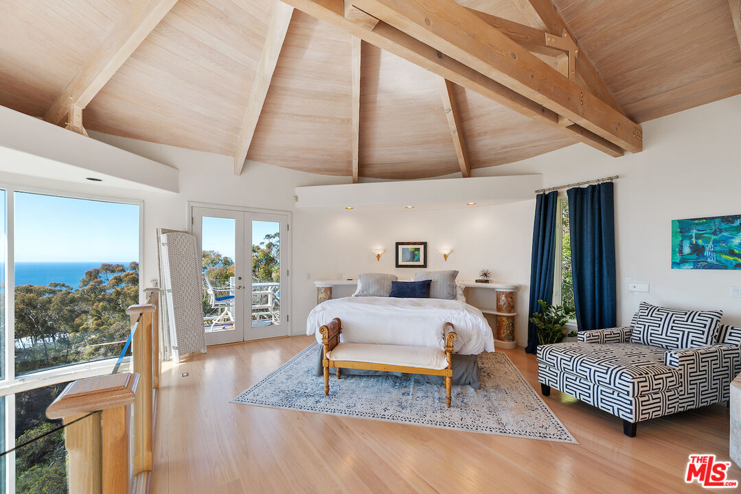 7350 Brodiaea Way La Jolla, CA 92037 - Photo 28 of 60