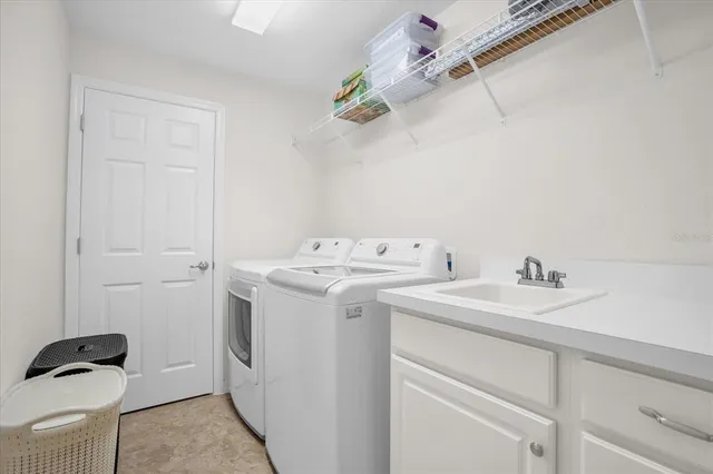 $335,000 | 10079 Ketch Kay Lane, Oxford, FL 34484