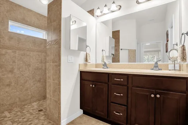 $335,000 | 10079 Ketch Kay Lane, Oxford, FL 34484