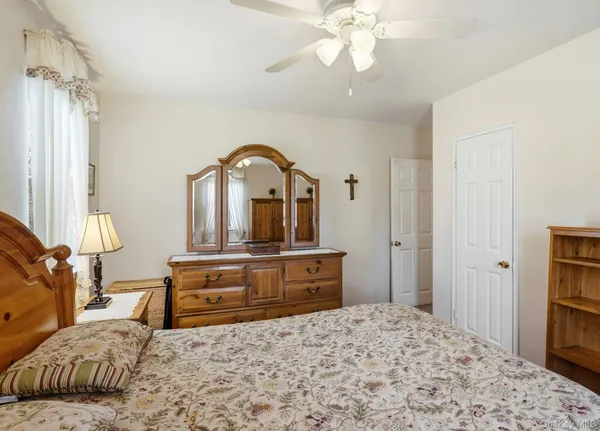 $295,500 | 3 Bryant Crescent, Unit 1D, White Plains, NY 10605