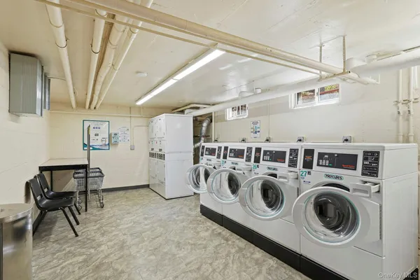 $295,500 | 3 Bryant Crescent, Unit 1D, White Plains, NY 10605