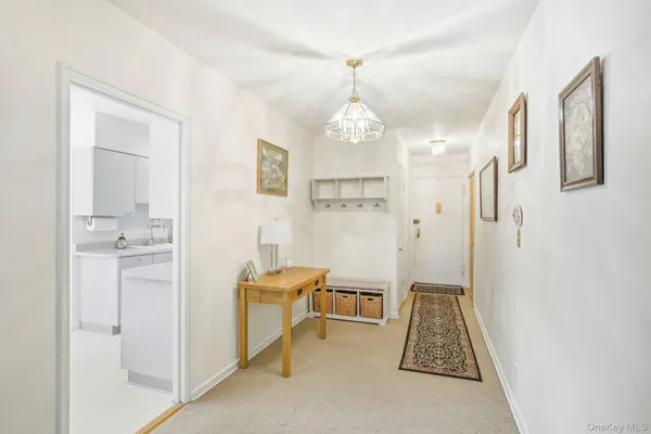 $295,500 | 3 Bryant Crescent, Unit 1D, White Plains, NY 10605