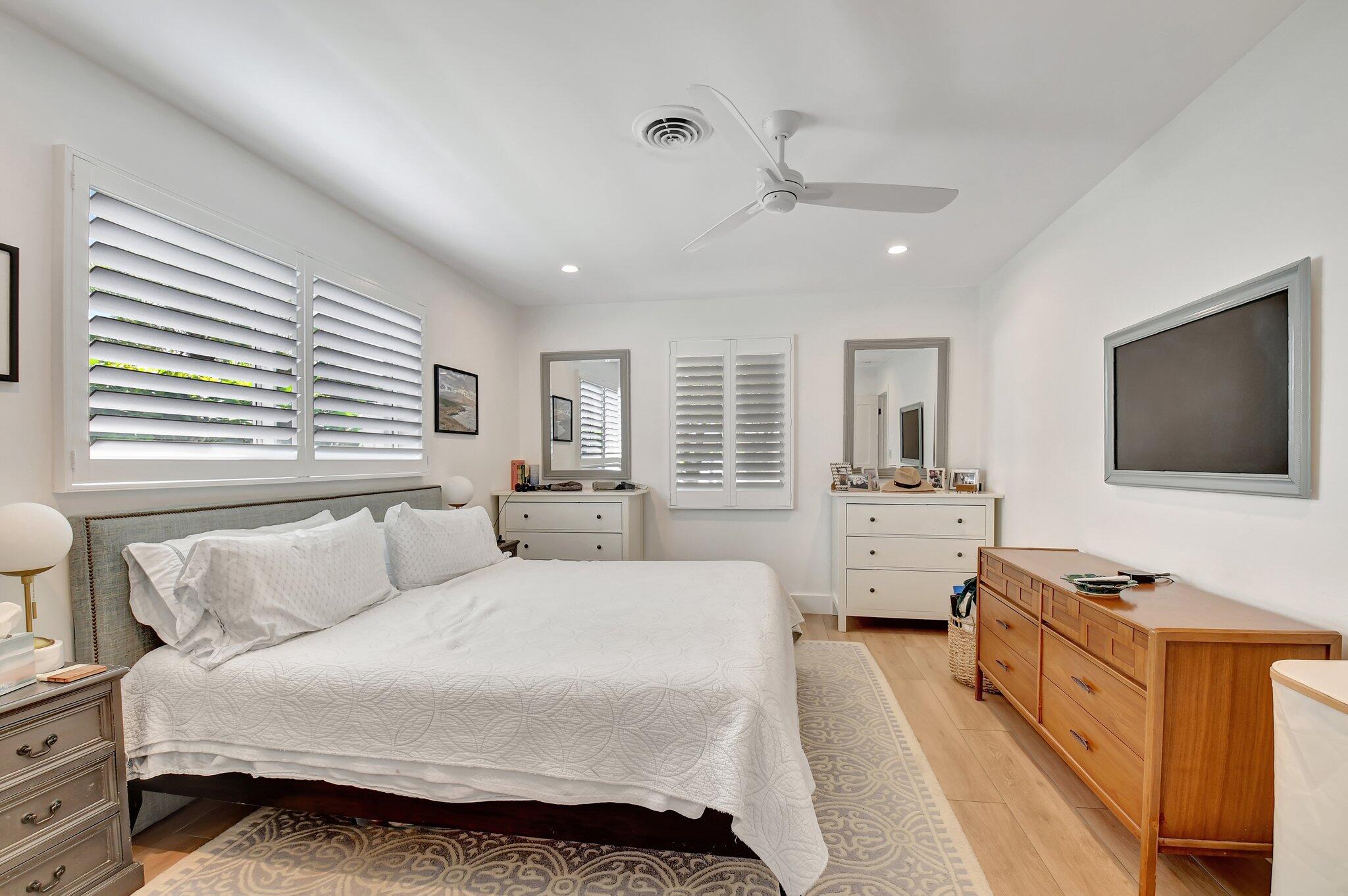 995 Southwest 13th Drive Boca Raton, FL 33486 - Photo 22 of 43 21-web-or-mls-DSC_1655