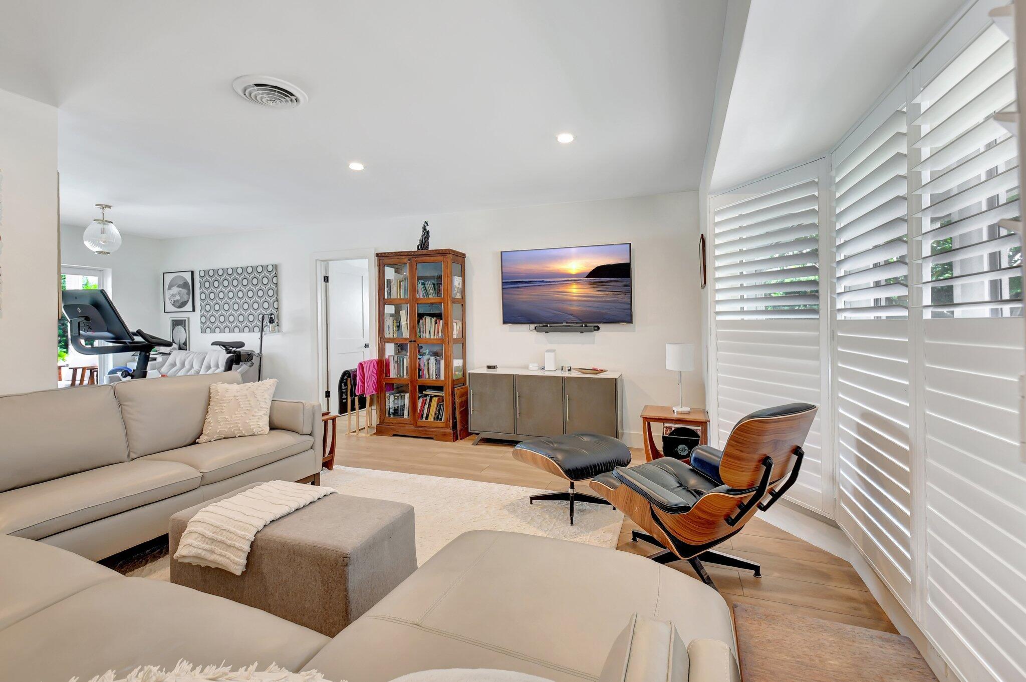 995 Southwest 13th Drive Boca Raton, FL 33486 - Photo 9 of 43 8-web-or-mls-DSC_1590