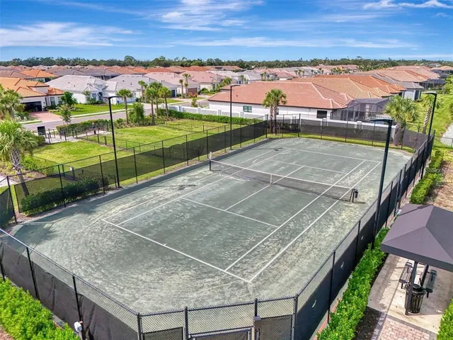 $640,000 | 6310 Grandview Hill Court, Bradenton, FL 34203
