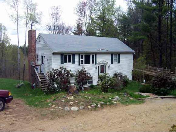 438 South Barnstead Road Barnstead, NH 03225 - Photo 1 of 2
