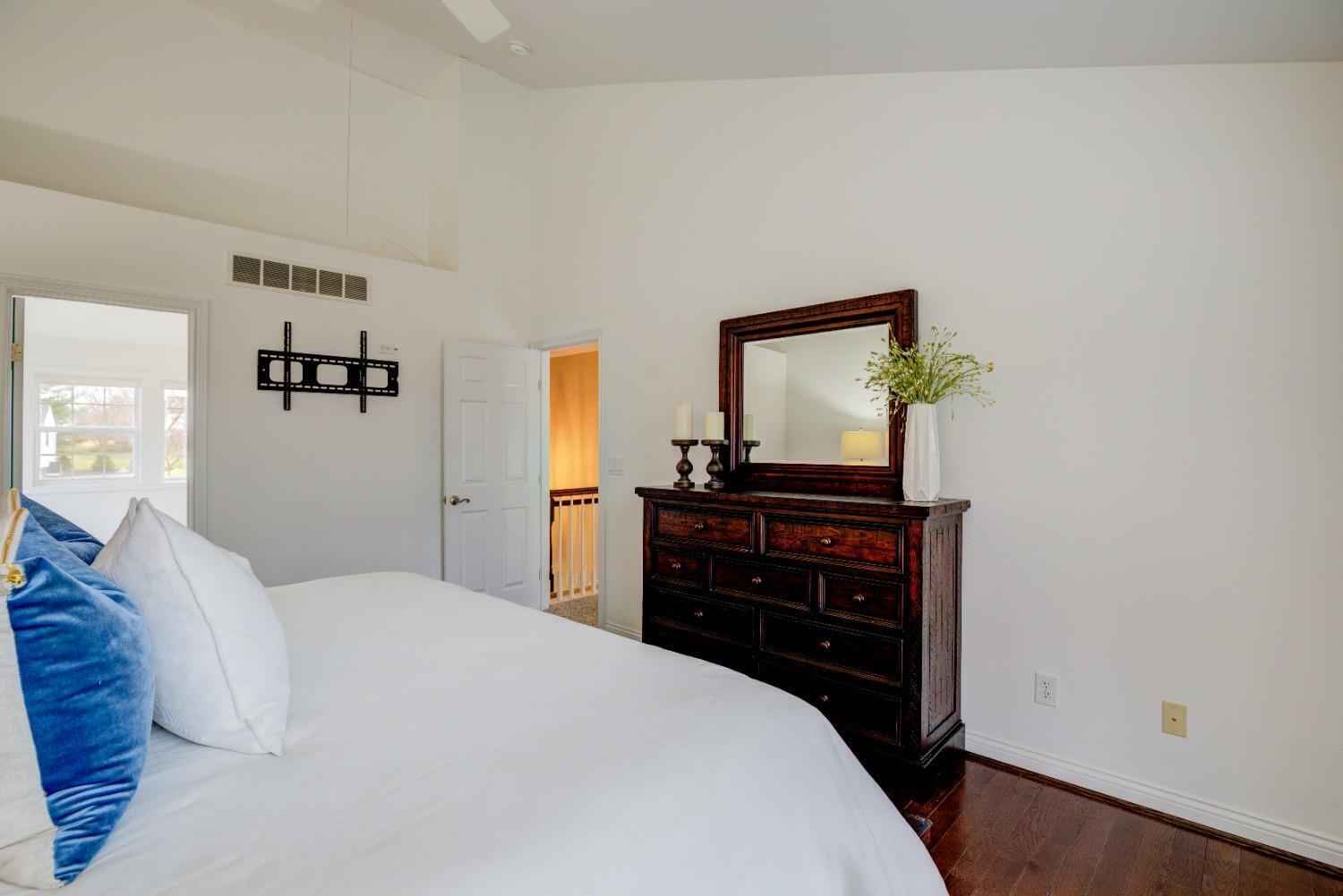 5039 Midfield Road Cincinnati, OH 45244 - Photo 15 of 37 Gallery Image 15