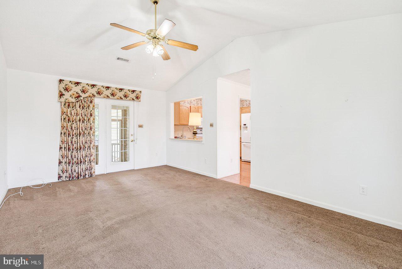 849 South Ox Road Woodstock, VA 22664 - Photo 21 of 51 Spacious living area with natural light.