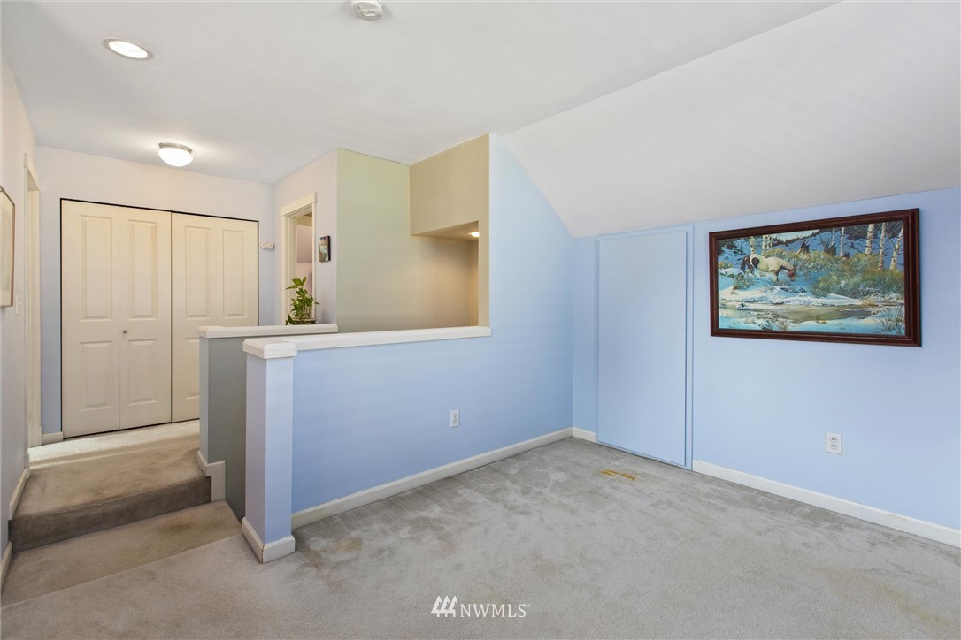 23958 34th Avenue Southeast, Unit 1 Bothell, WA 98021 - Photo 14 of 35