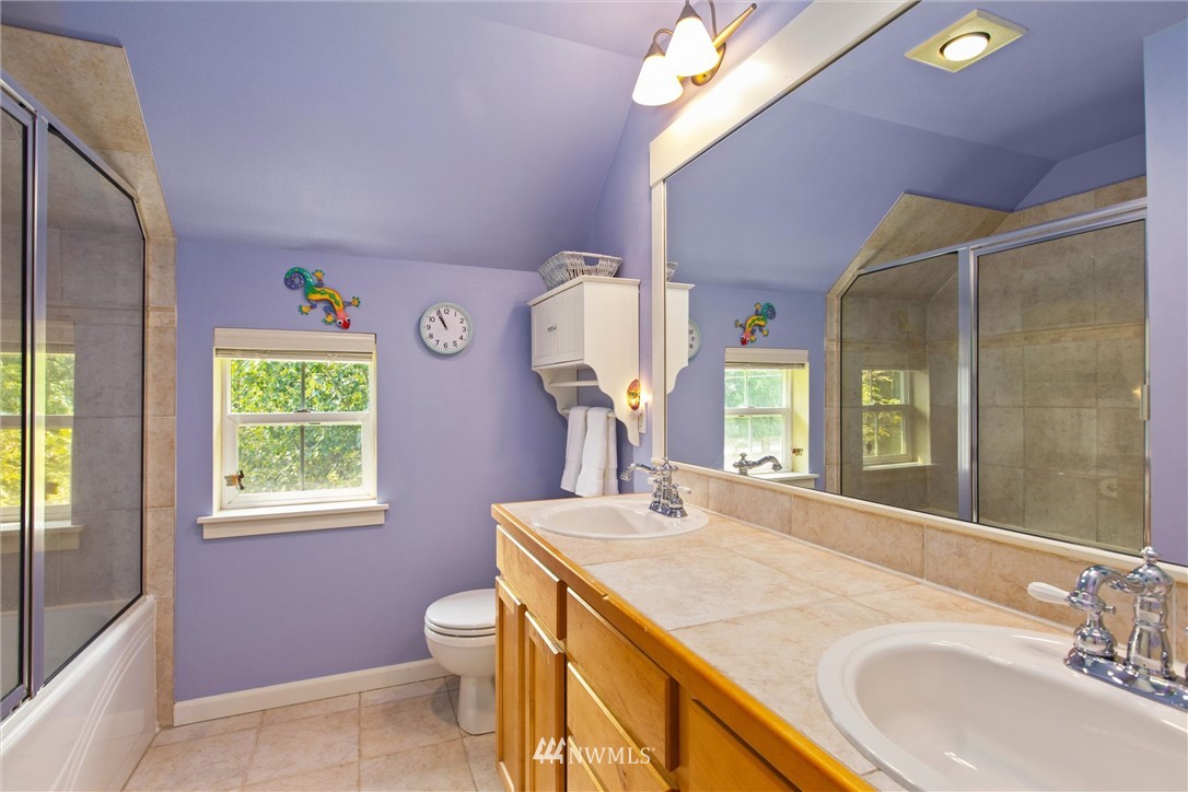 23958 34th Avenue Southeast, Unit 1 Bothell, WA 98021 - Photo 22 of 35