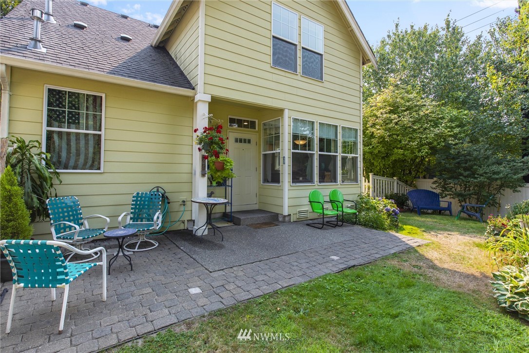 23958 34th Avenue Southeast, Unit 1 Bothell, WA 98021 - Photo 23 of 35