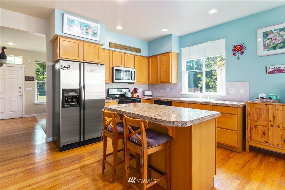23958 34th Avenue Southeast, Unit 1 Bothell, WA 98021 - Photo 8 of 35