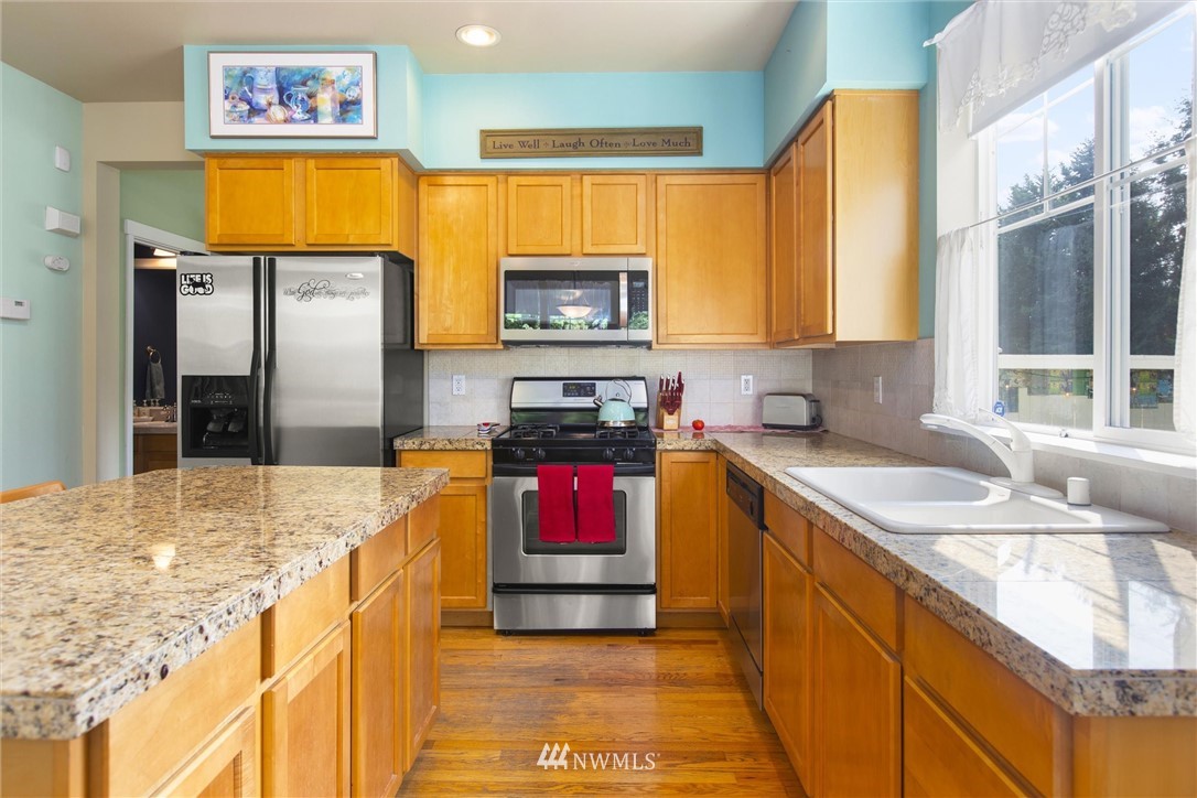 23958 34th Avenue Southeast, Unit 1 Bothell, WA 98021 - Photo 9 of 35